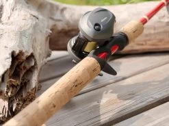 Baitcasting Rod Patriot Pikehound Hyrräkelavapa -Fishing Gear Deals Store 452de70fcba54981